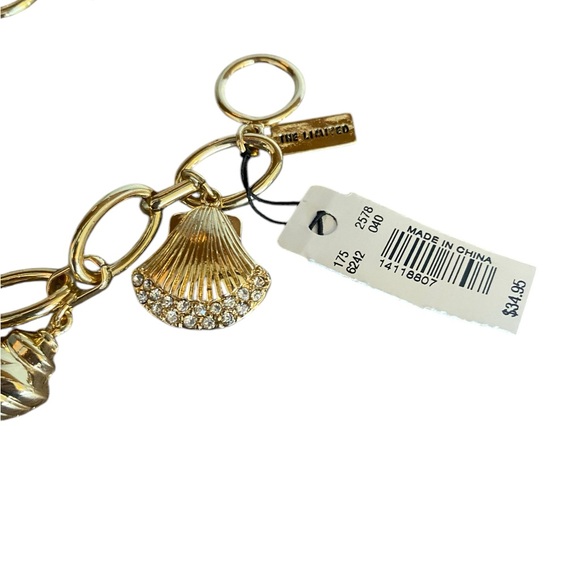 NWT The Limited Gold Tone Charm Bracelet with Seashells and Ocean Theme - Picture 2 of 4